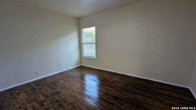 518 Craigmont Property Photo 15