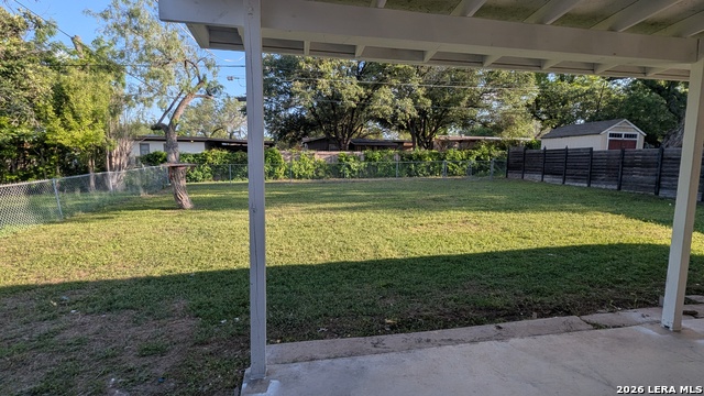 518 Craigmont Property Photo 21