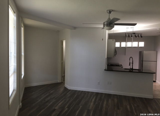 100 Dinn Dr Property Photo 8