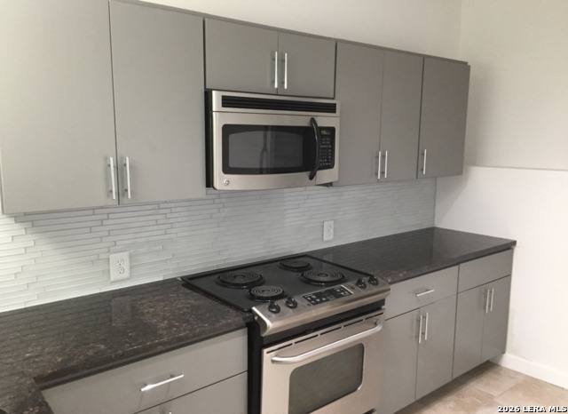 100 Dinn Dr Property Photo 10