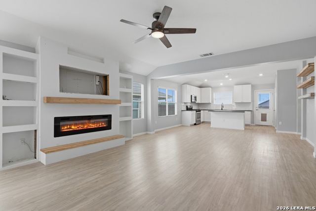 12043 Pewee Property Photo 9