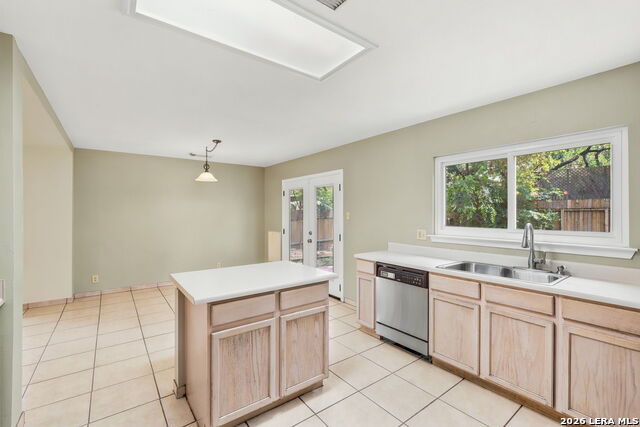 9406 Silverfeather Property Photo 5