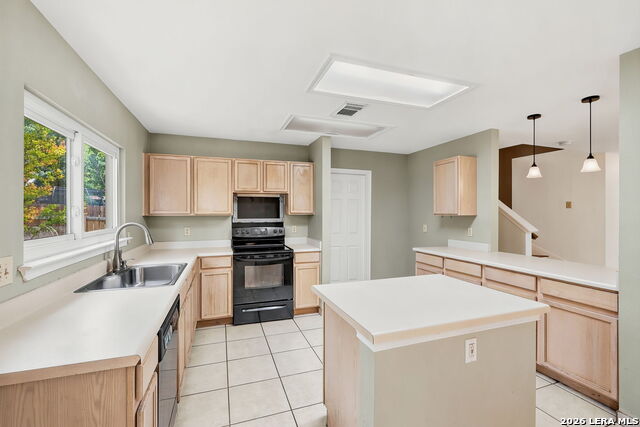 9406 Silverfeather Property Photo 7