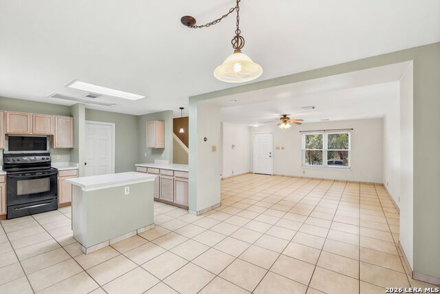 9406 Silverfeather Property Photo 10