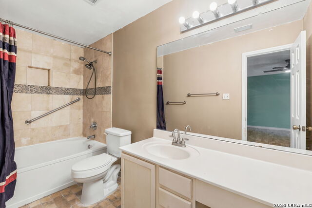 9406 Silverfeather Property Photo 22
