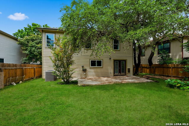 9406 Silverfeather Property Photo 27