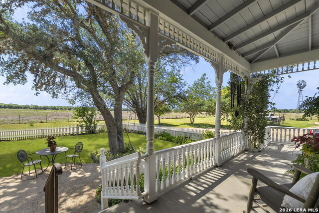112 N. River Bend Road Property Photo 9