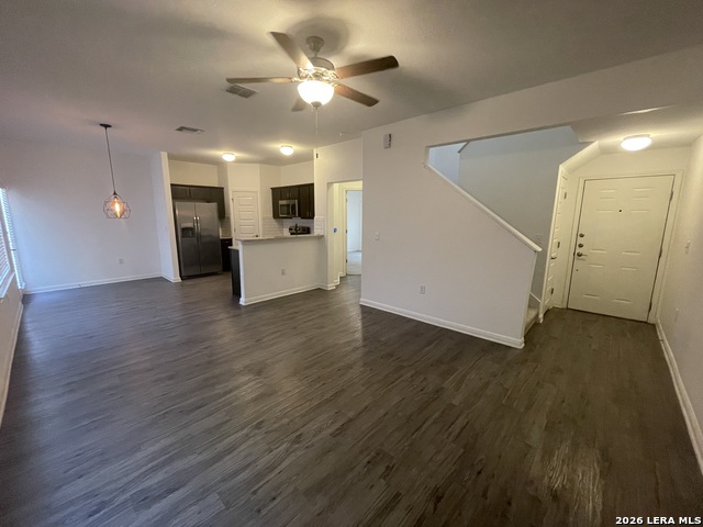 418 Lockhart Property Photo 3