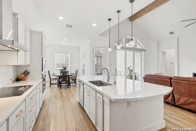 411 Aurora Basin Property Photo 11