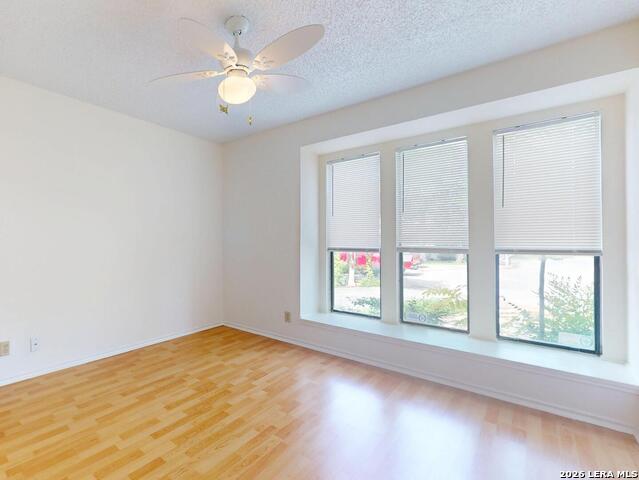 3201 Thrush Bend St Property Photo 13