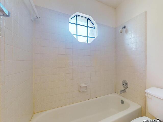 3201 Thrush Bend St Property Photo 15