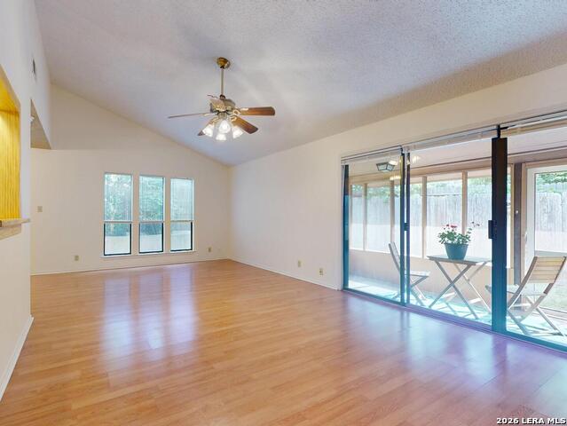 3201 Thrush Bend St Property Photo 21
