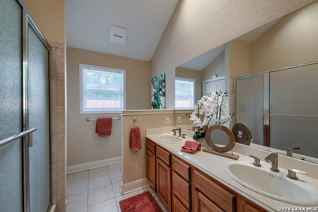 25811 Green River Dr Property Photo 24