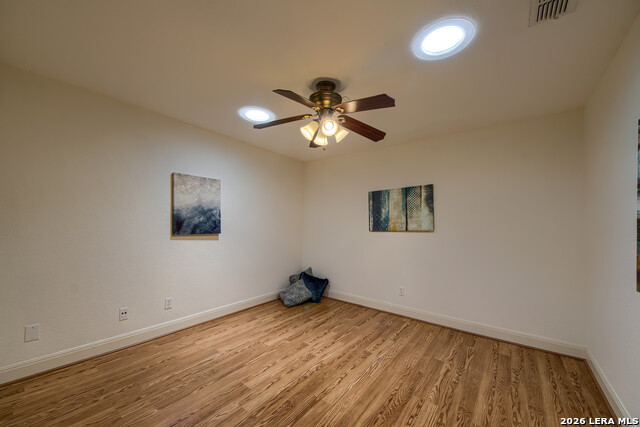 25811 Green River Dr Property Photo 34