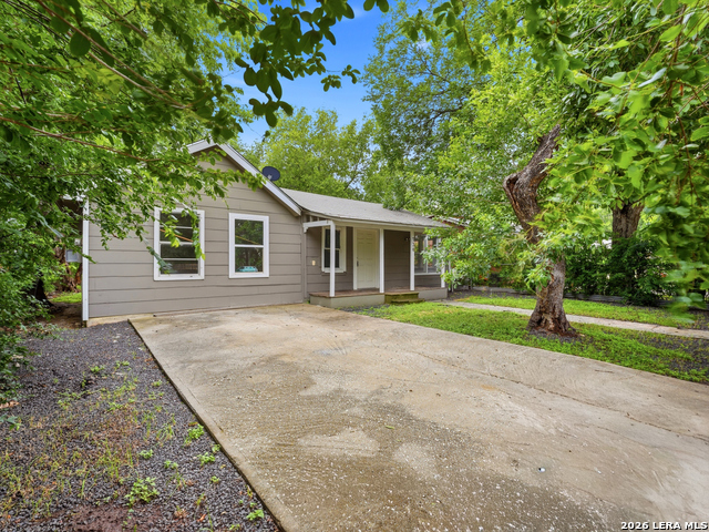 720 Chickering Ave Property Photo 1