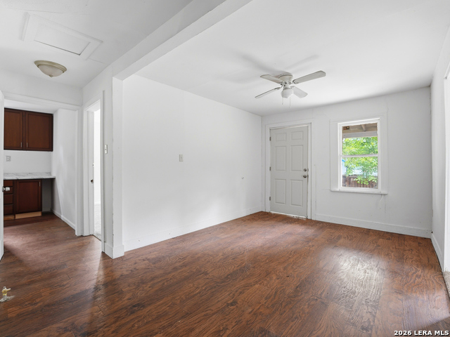 720 Chickering Ave Property Photo 5
