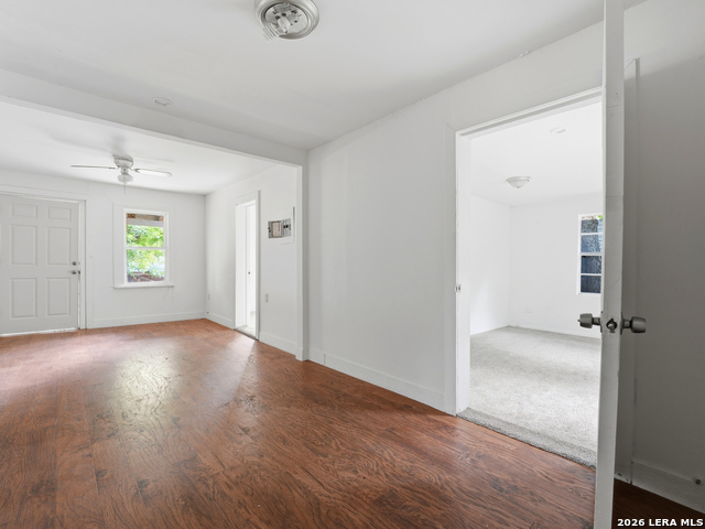 720 Chickering Ave Property Photo 8