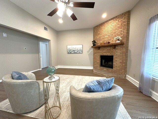 1513 Preston Dr Property Photo 5
