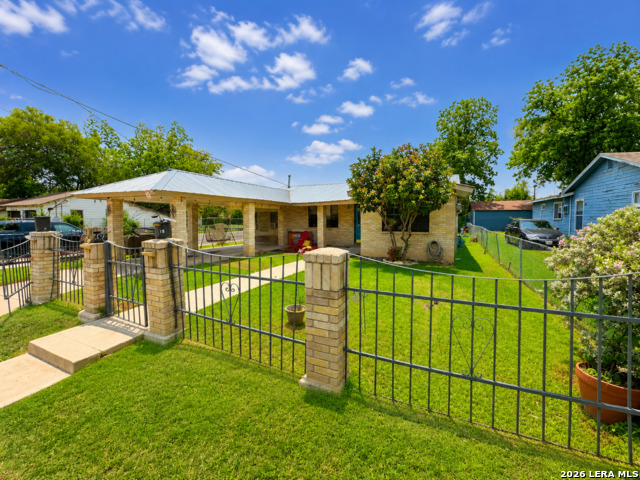 402 Chipinque Property Photo 2
