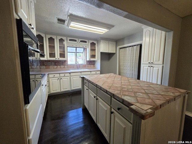 402 Chipinque Property Photo 12