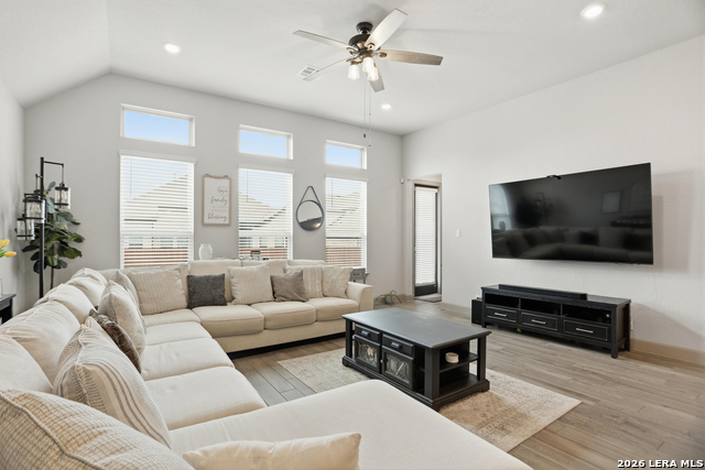 341 Misty Sails Property Photo 14