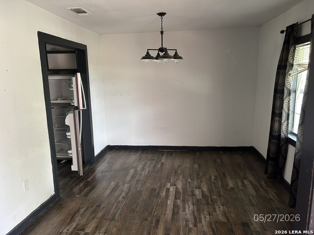 501 E Daniel St Property Photo 3