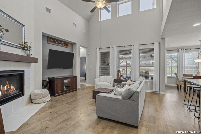 23118 Evangeline Property Photo 7