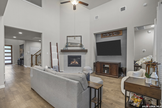 23118 Evangeline Property Photo 8
