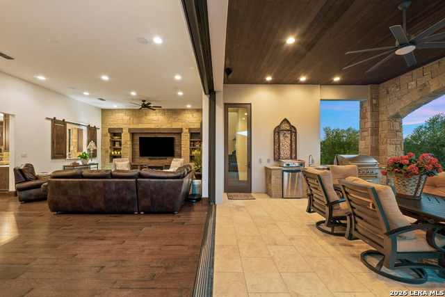 48 Oakland Hls Property Photo 47