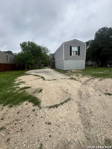 1405 RIVER RD