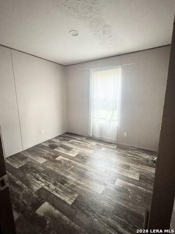 1405 River Rd Property Photo 5