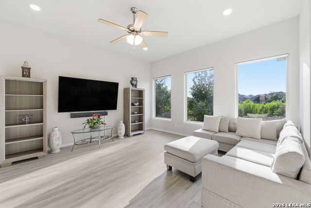 1634 Cheshire Park Property Photo 6