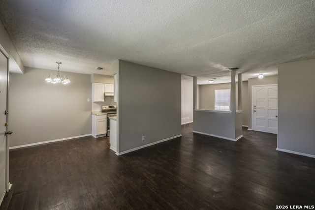 5915 Cliff Ridge Property Photo 6