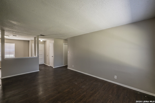 5915 Cliff Ridge Property Photo 7