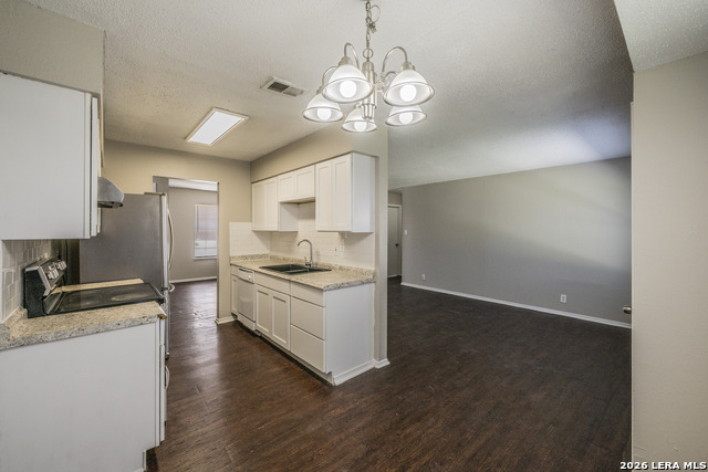 5915 Cliff Ridge Property Photo 9