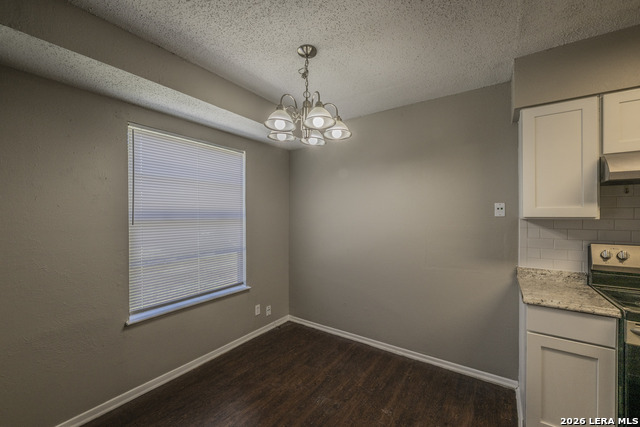 5915 Cliff Ridge Property Photo 10