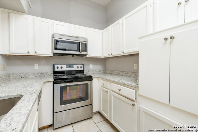 9330 Village Lance Property Photo 6