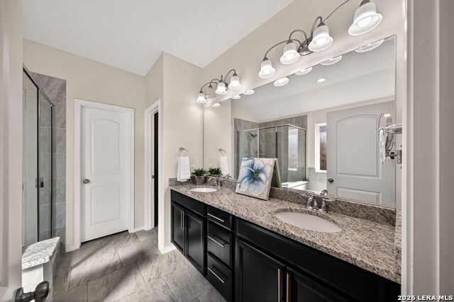 672 Ridgemeadow Dr Property Photo 14