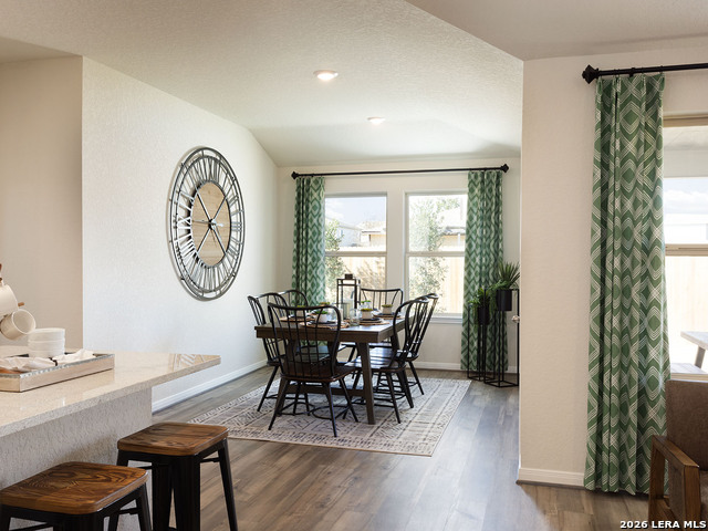 125 Dakota Rdg Property Photo 5