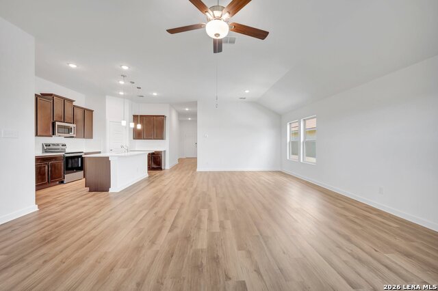 118 Stabler Square Property Photo 9