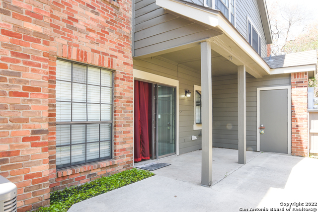 9 Chapel Hill Circle Property Photo 3
