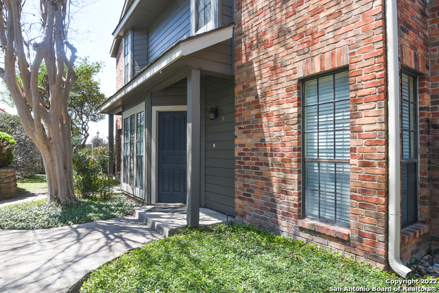 9 Chapel Hill Circle Property Photo 6