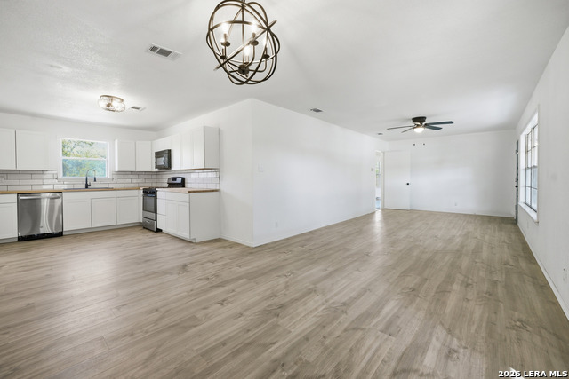 7635 Dove Property Photo 1