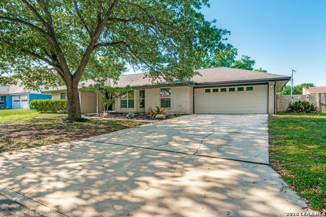 654 Richfield Property Photo 3