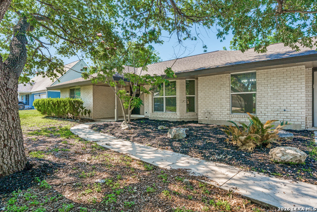 654 Richfield Property Photo 4