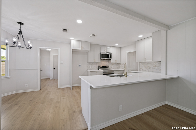 654 Richfield Property Photo 17