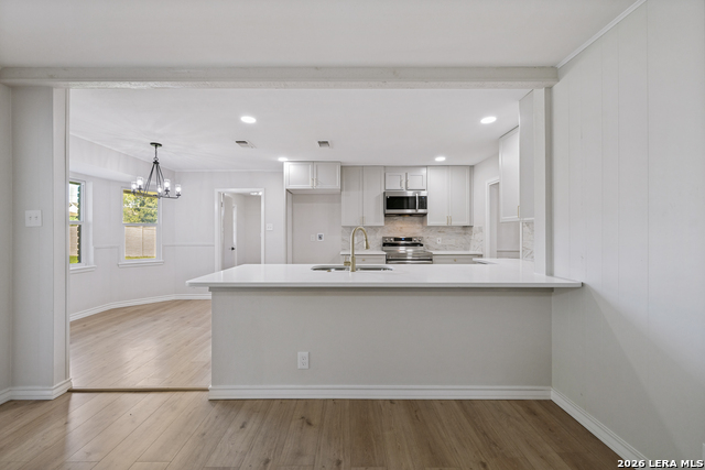 654 Richfield Property Photo 18