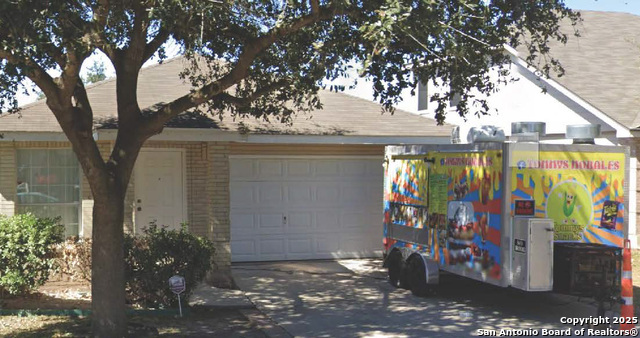 335 Silver Bit Property Photo 1