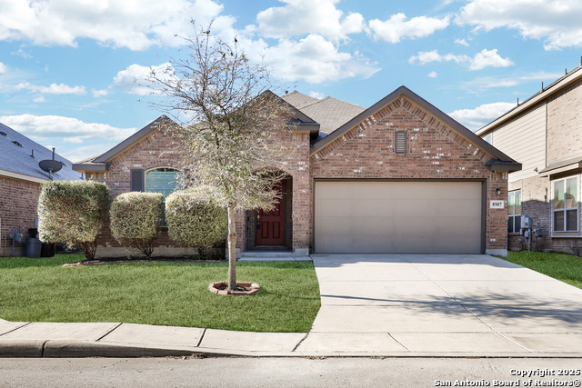 8907 Wyatts Run Property Photo 1