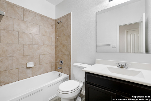 8907 Wyatts Run Property Photo 23